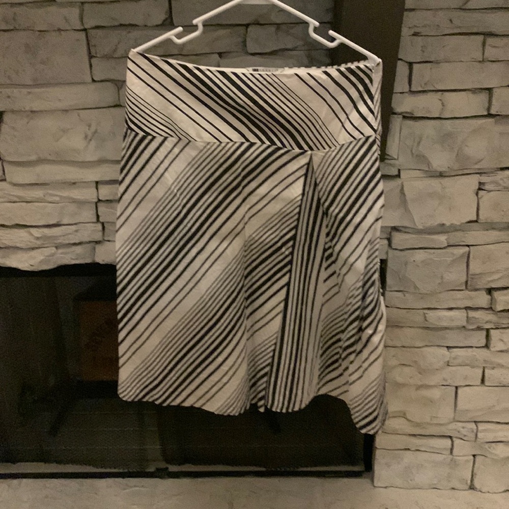 🌻Black & White Carole Little Skirt